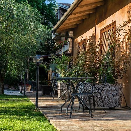 Hotel & Spa Villa Dei Mosaici スペッロ エクステリア 写真