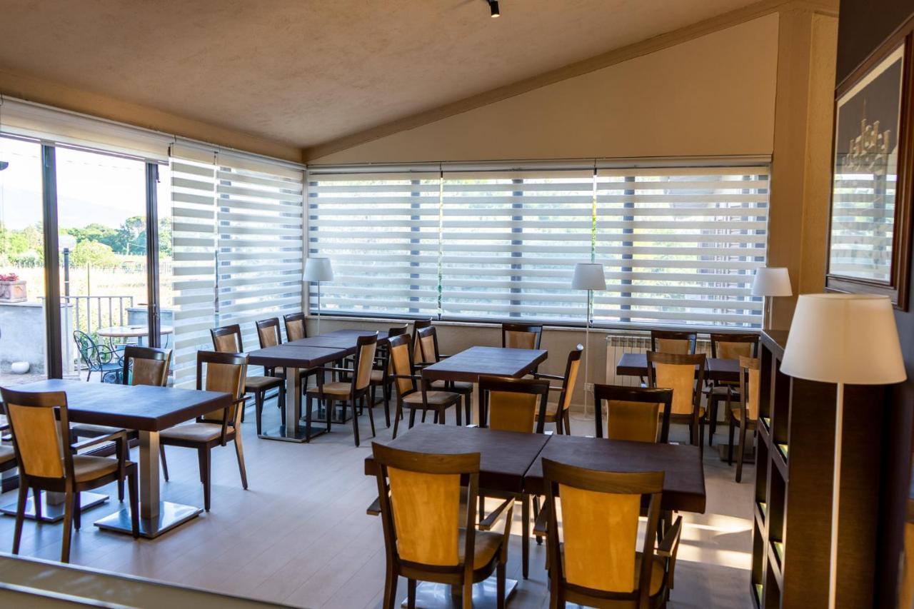 Hotel & Spa Villa Dei Mosaici スペッロ エクステリア 写真