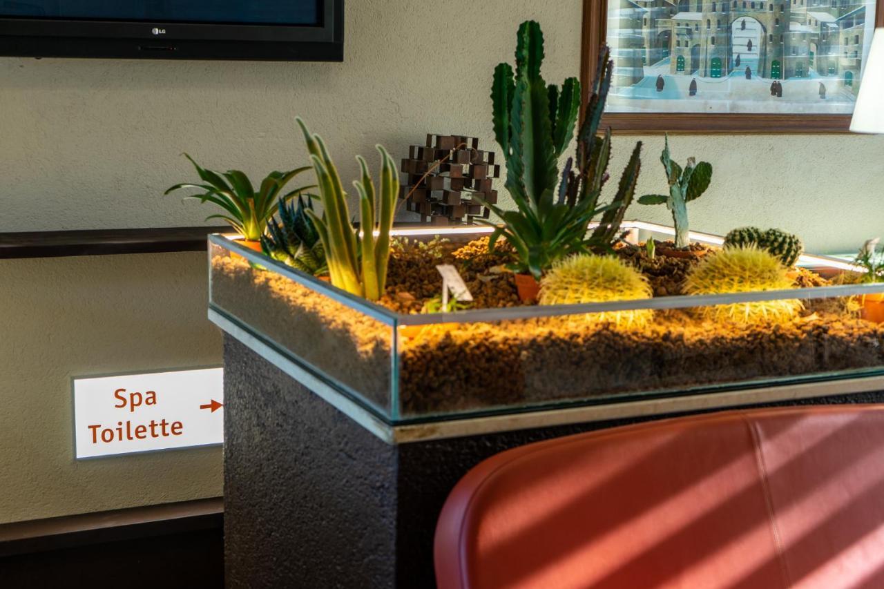 Hotel & Spa Villa Dei Mosaici スペッロ エクステリア 写真