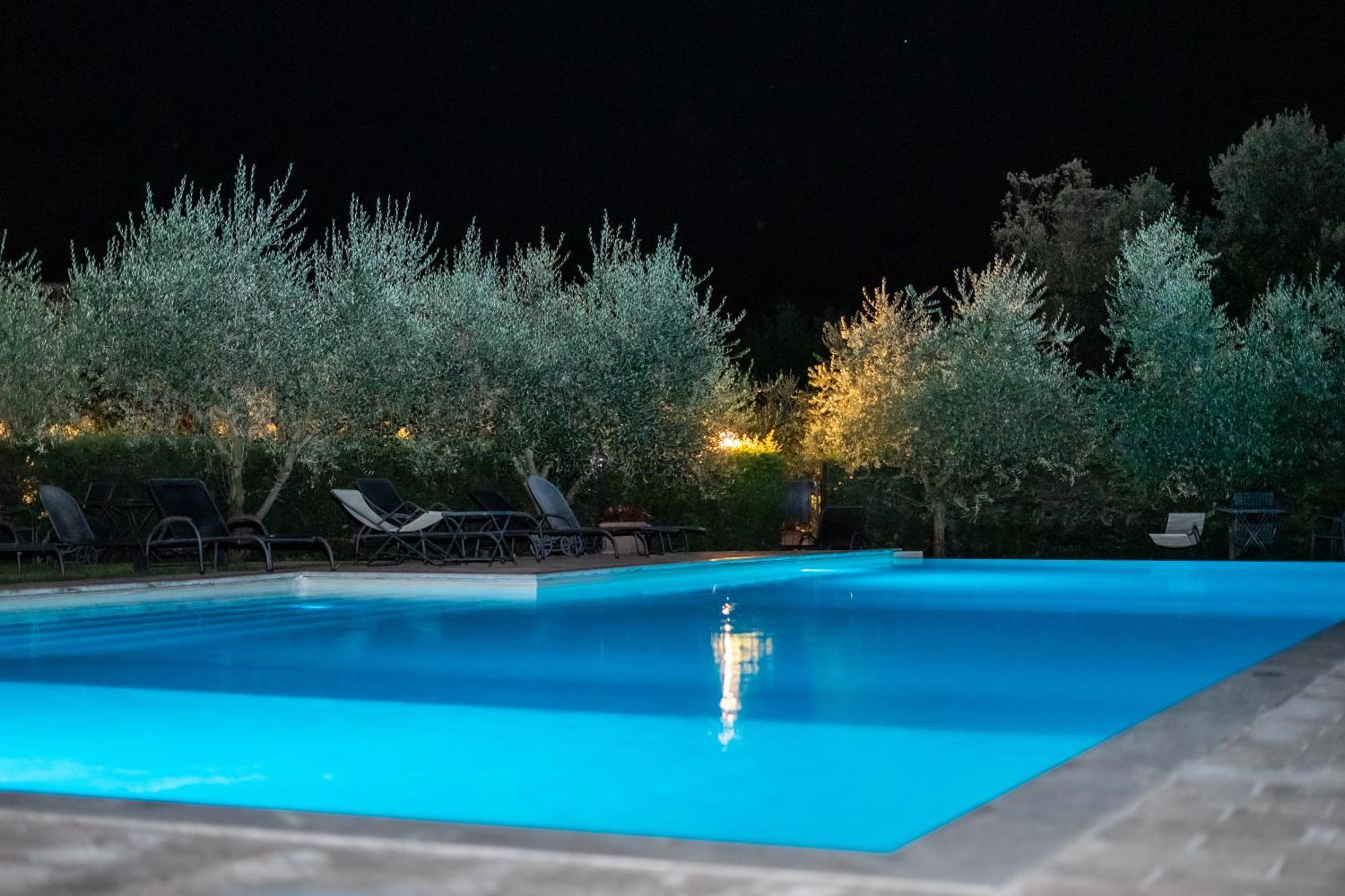 Hotel & Spa Villa Dei Mosaici スペッロ エクステリア 写真